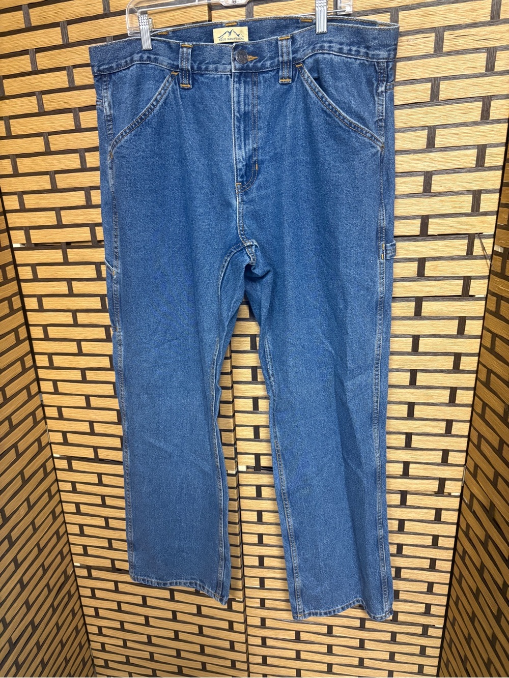 Blue mountain jeans size 38x34
